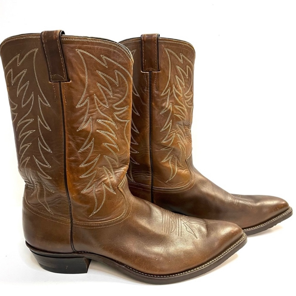 Justin men’s cowboy boots size 14 D like new!